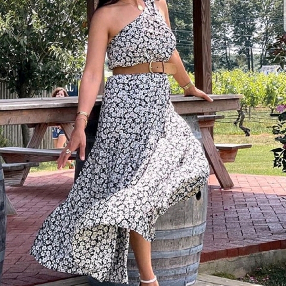 Allover Floral One Shoulder A-line Dress - Picture 9 of 11